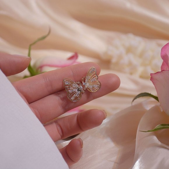 NEW 14K Gold Plated Diamond Butterfly Earrings - Picture 12 of 13